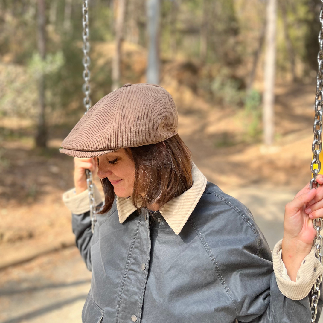 Casquette plate, élégance intemporelle